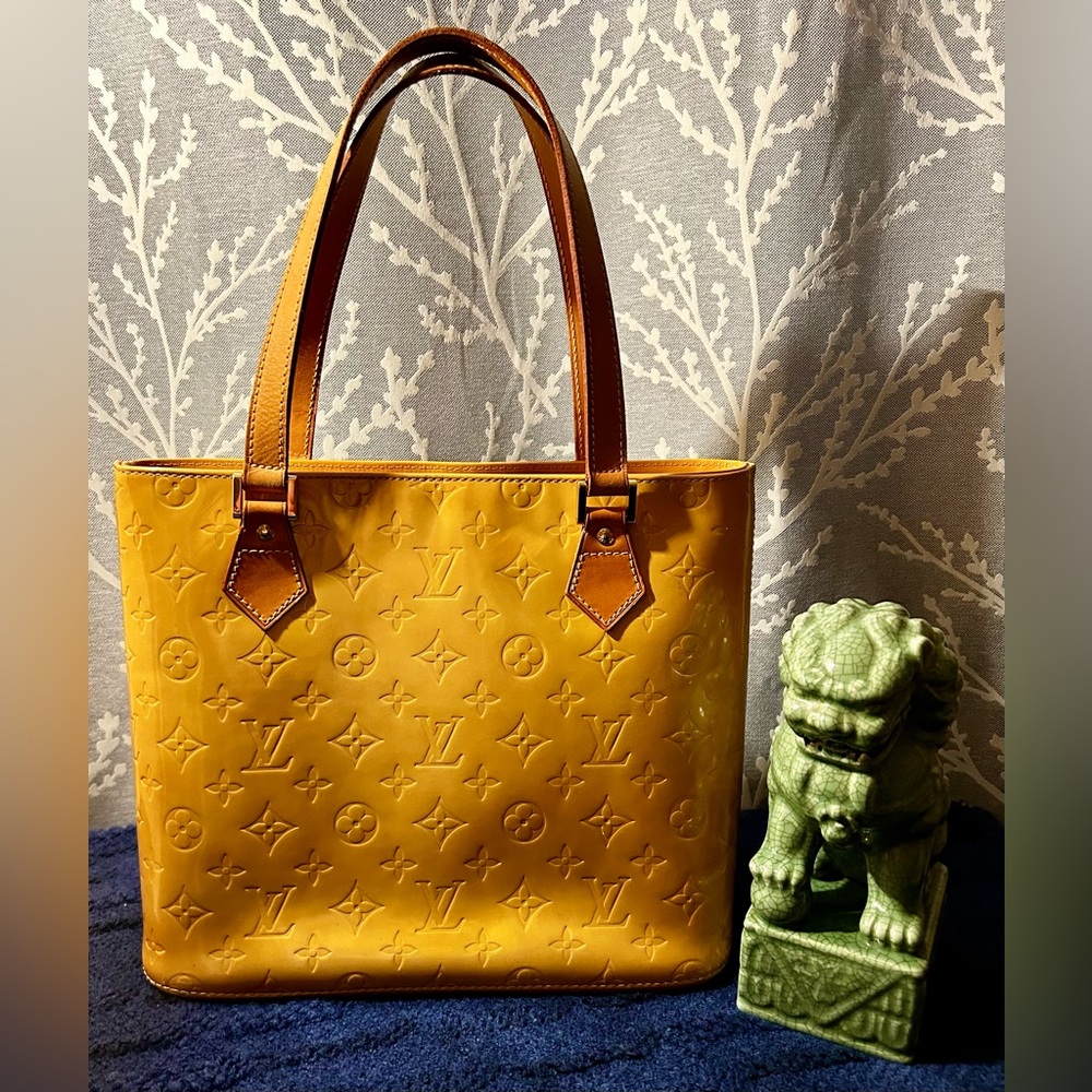 Vintage EUC Louis Vuitton Yellow Vernis Houston